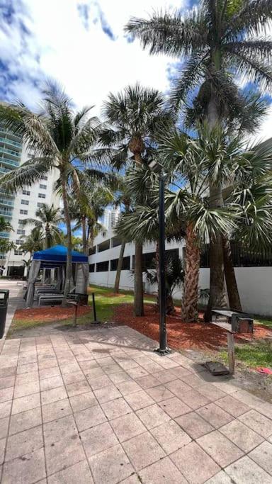 Sunny Isles Beach Spacious Apartment Dış mekan fotoğraf