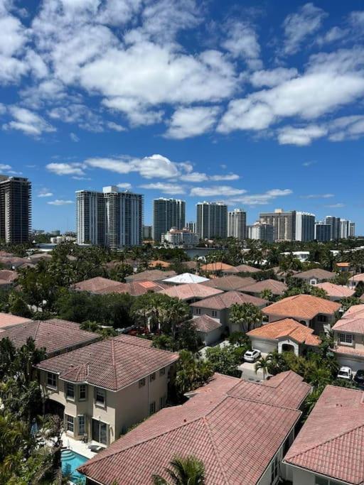 Sunny Isles Beach Spacious Apartment Dış mekan fotoğraf