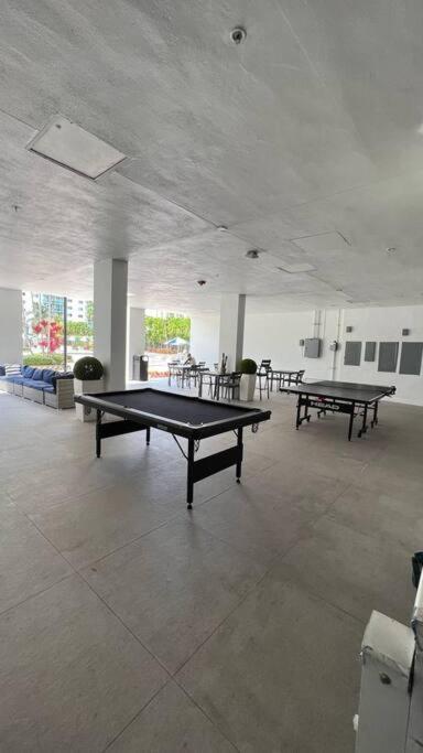 Sunny Isles Beach Spacious Apartment Dış mekan fotoğraf
