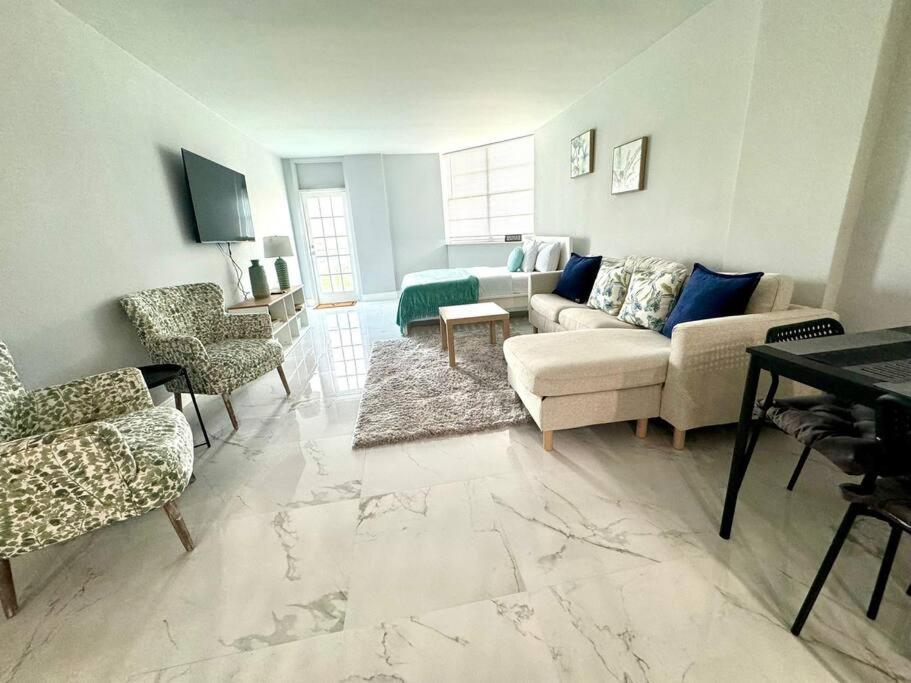 Sunny Isles Beach Spacious Apartment Dış mekan fotoğraf