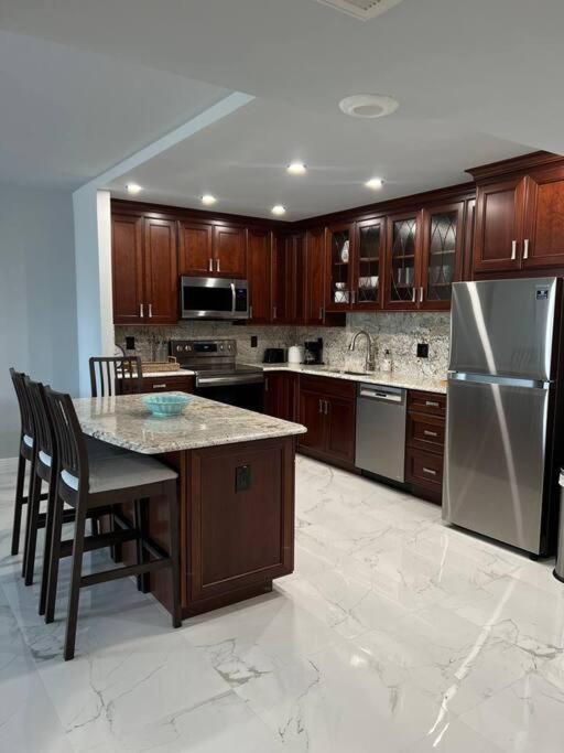 Sunny Isles Beach Spacious Apartment Dış mekan fotoğraf