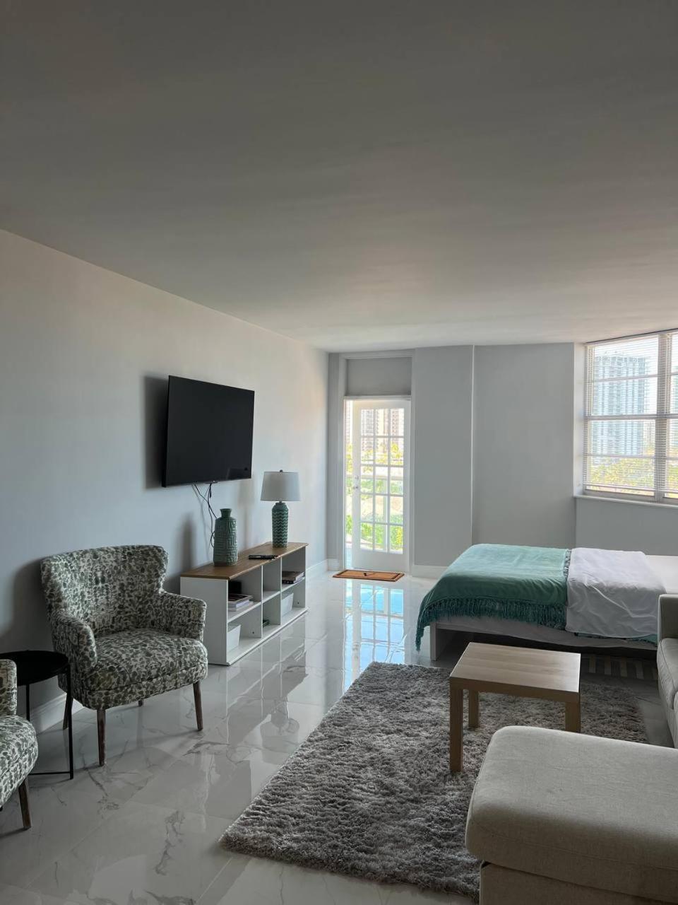 Sunny Isles Beach Spacious Apartment Dış mekan fotoğraf