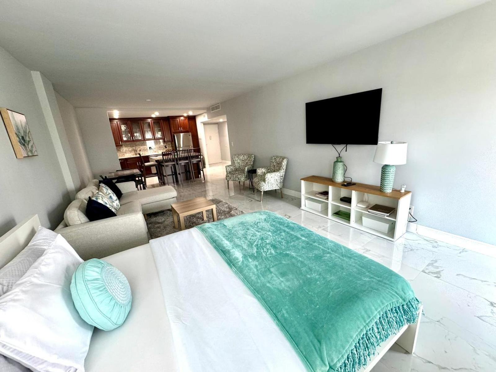 Sunny Isles Beach Spacious Apartment Dış mekan fotoğraf