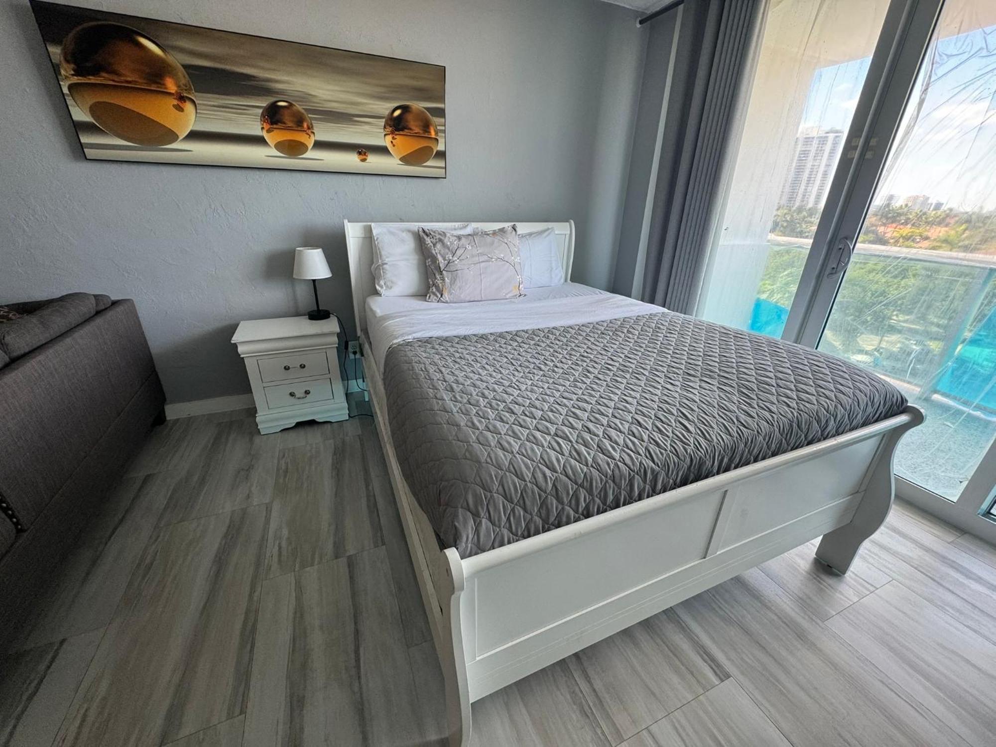 Sunny Isles Beach Spacious Apartment Dış mekan fotoğraf
